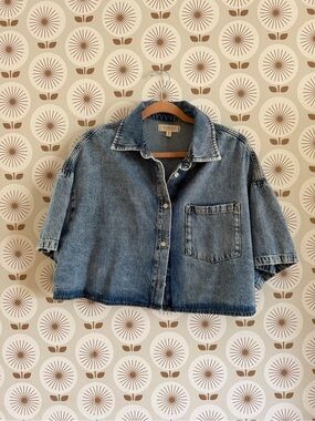 Francesca's Collections Cropped Denim Button-Down Shirt - Blue